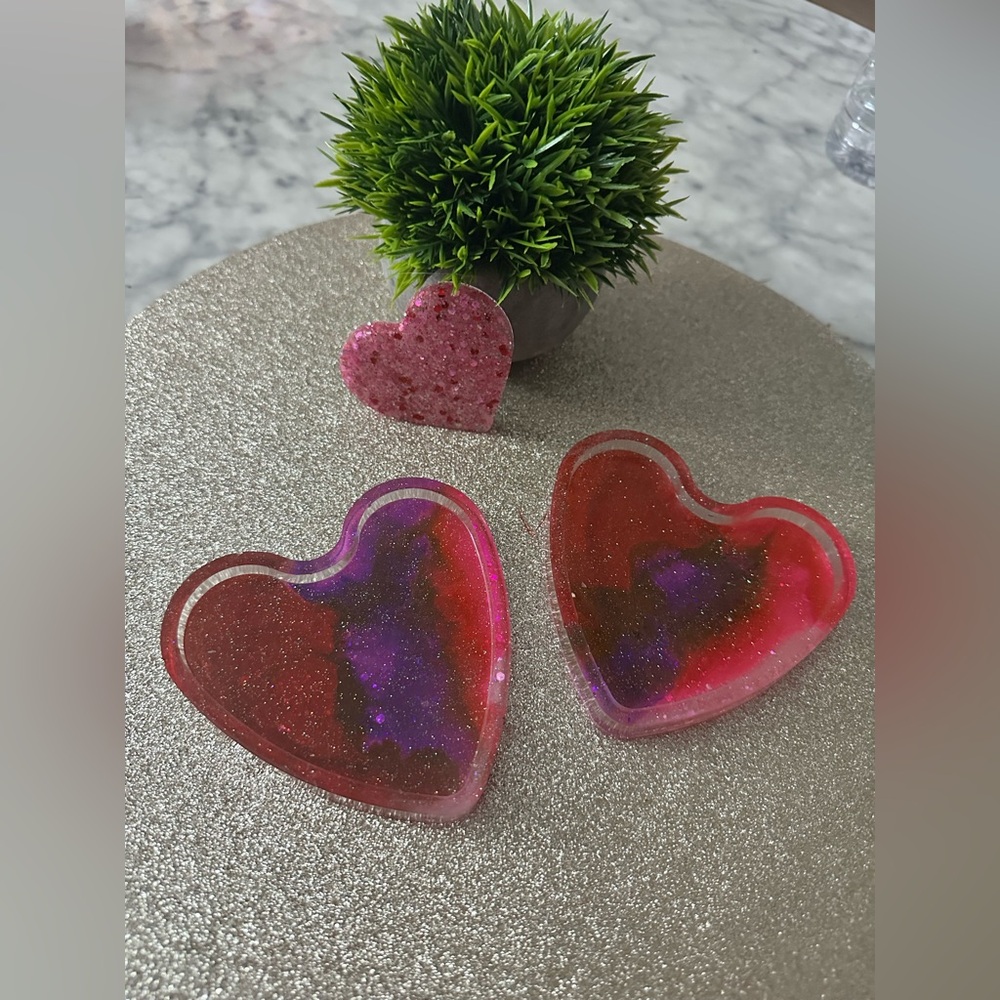 Handmade epoxy resin set of Heart-Shaped sparkly coasters/trinket tray